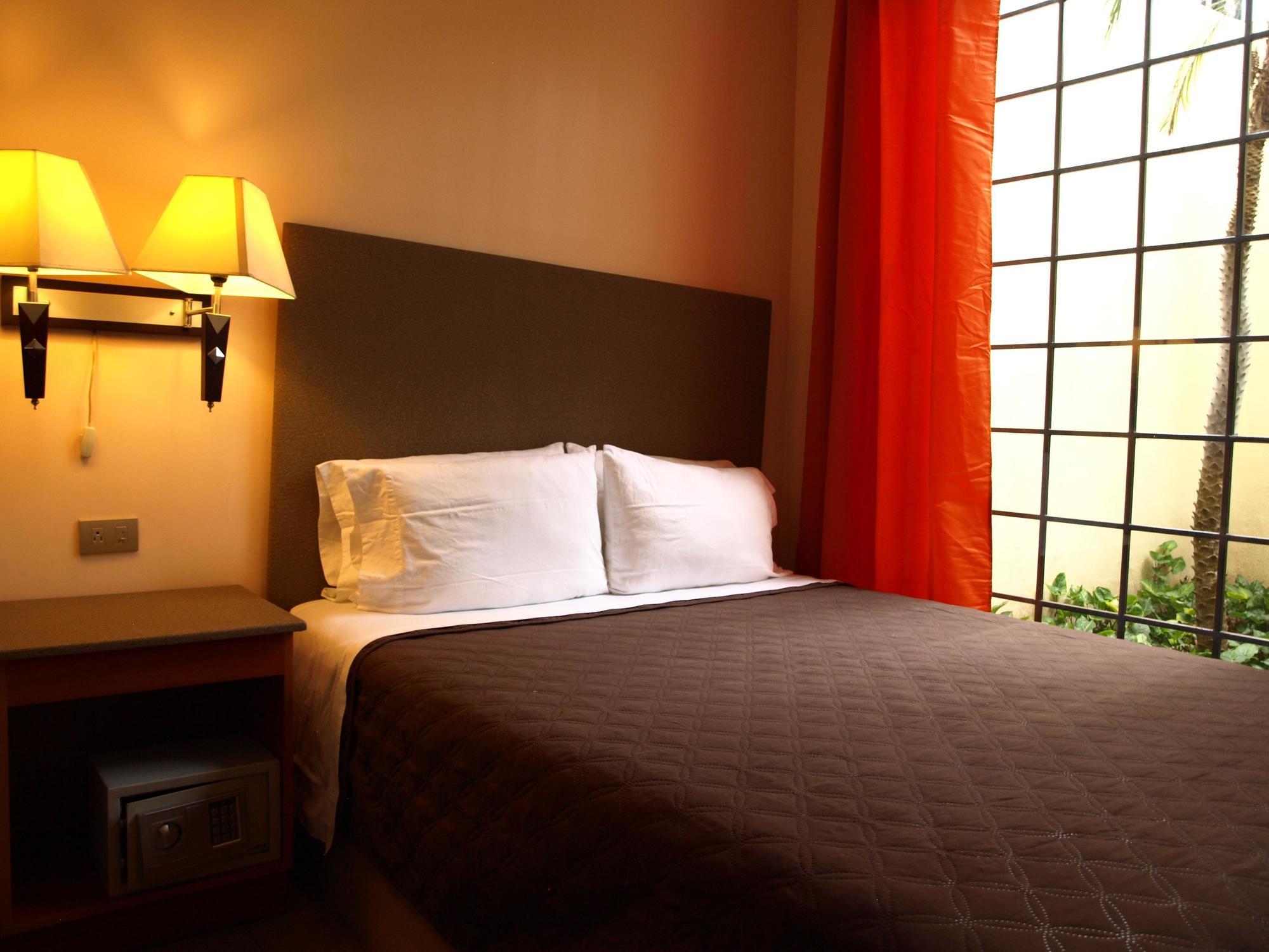 Hotel The Palm House Inn Сан Хосе Екстериор снимка