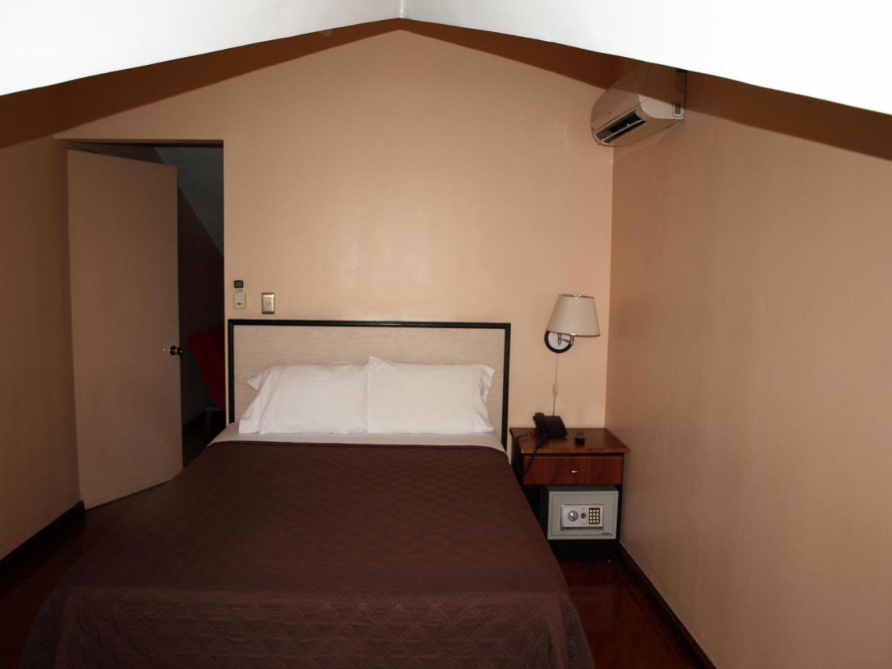 Hotel The Palm House Inn Сан Хосе Екстериор снимка