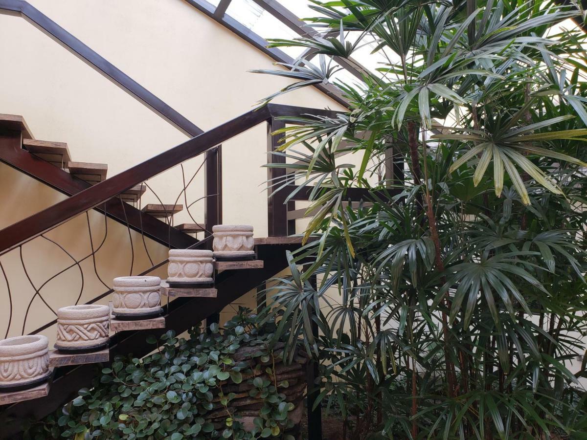 Hotel The Palm House Inn Сан Хосе Екстериор снимка